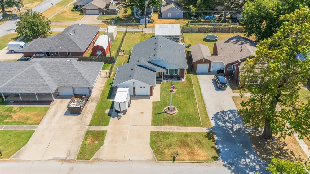105 S Rowe Street Pryor, OK 74361