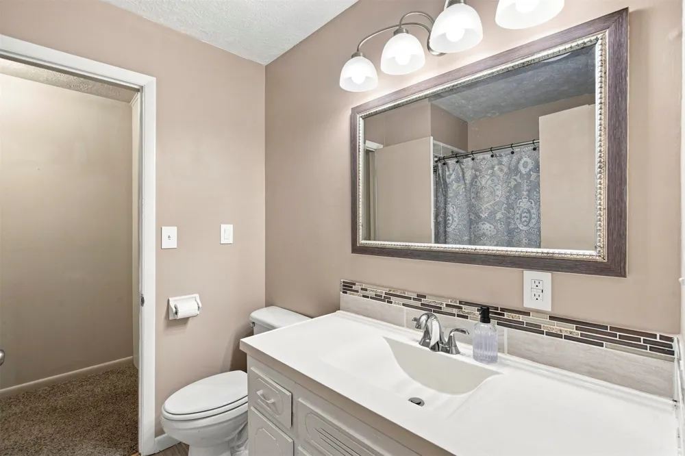723 Valentine Lane Claremore, OK 74017