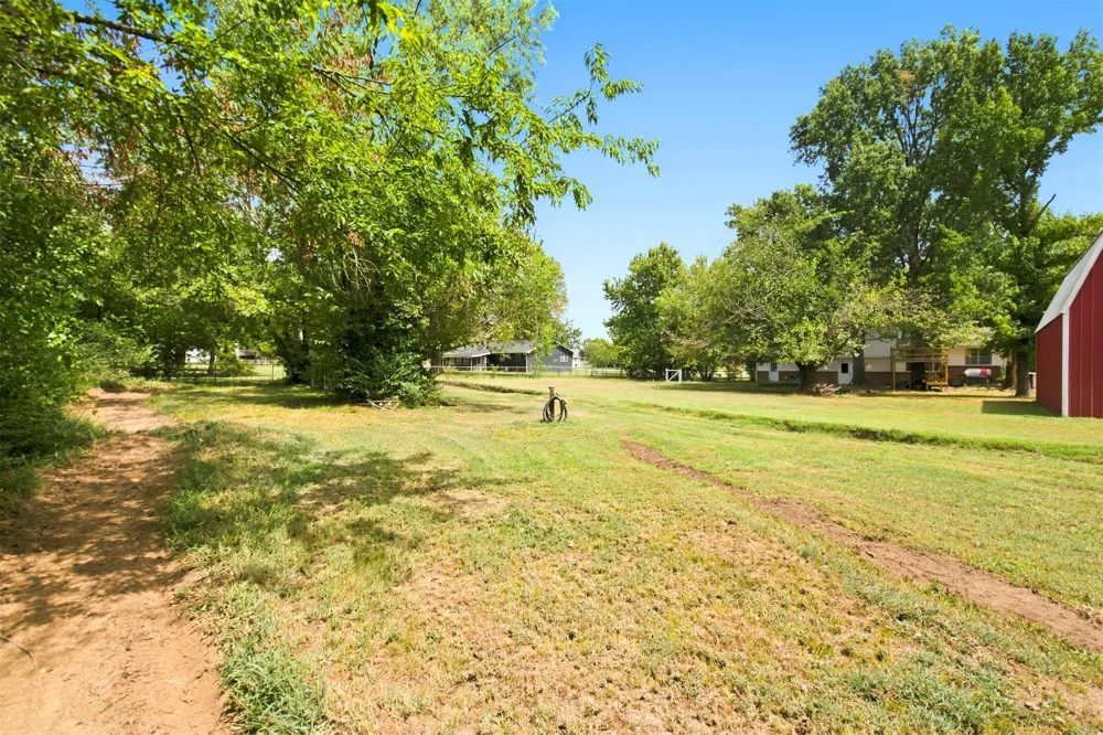 723 Valentine Lane Claremore, OK 74017