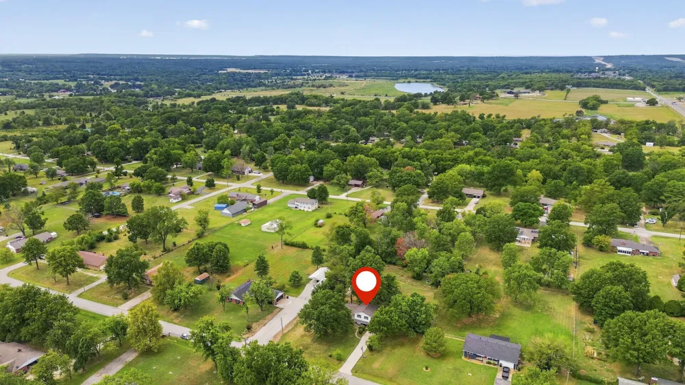 723 Valentine Lane Claremore, OK 74017