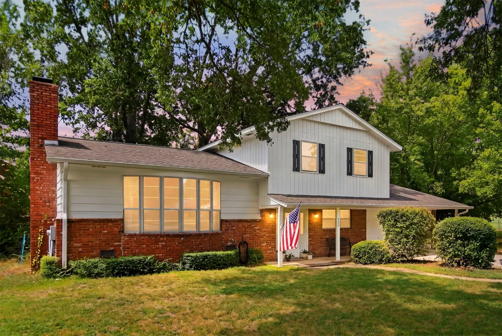 723 Valentine Lane Claremore, OK 74017