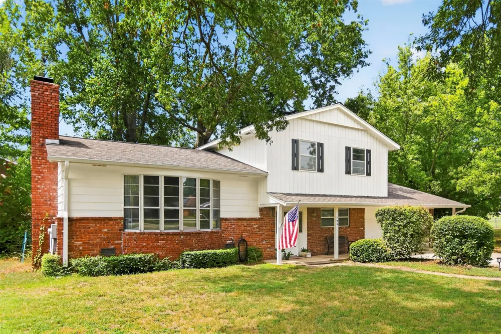 723 Valentine Lane Claremore, OK 74017