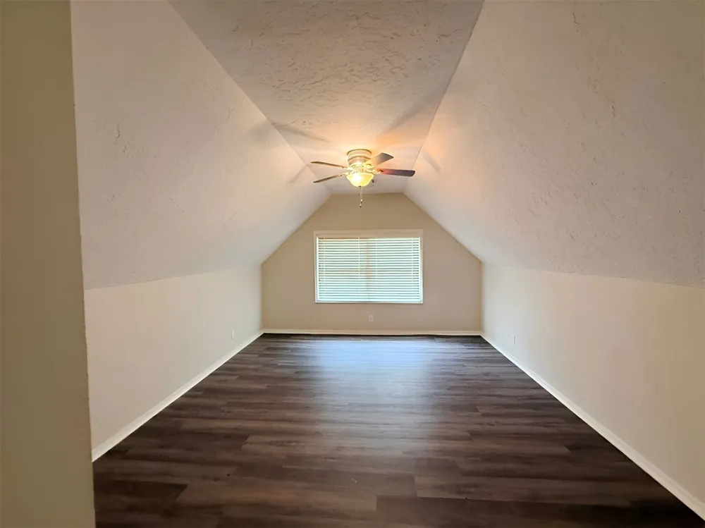 7043 E 77th Place Tulsa, OK 74133