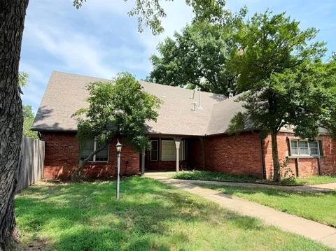 7043 E 77th Place