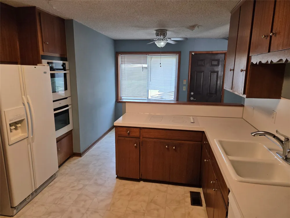 10946 E 4th Street Tulsa, OK 74128