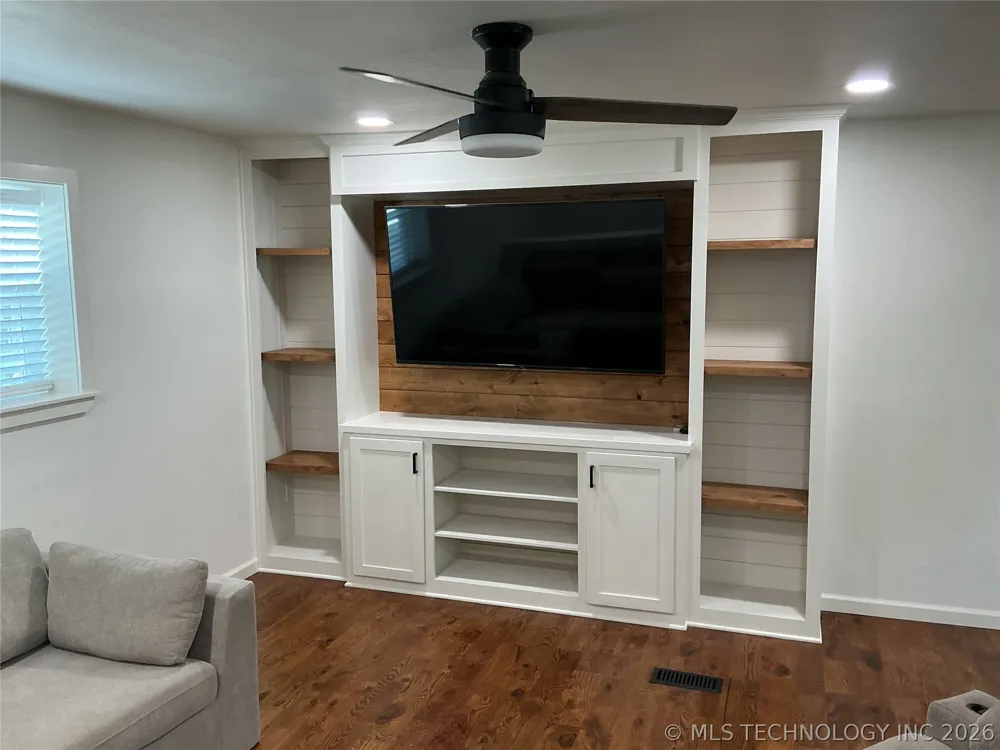 8959 Birch Street Kingston, OK 73439