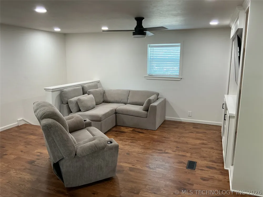 8959 Birch Street Kingston, OK 73439