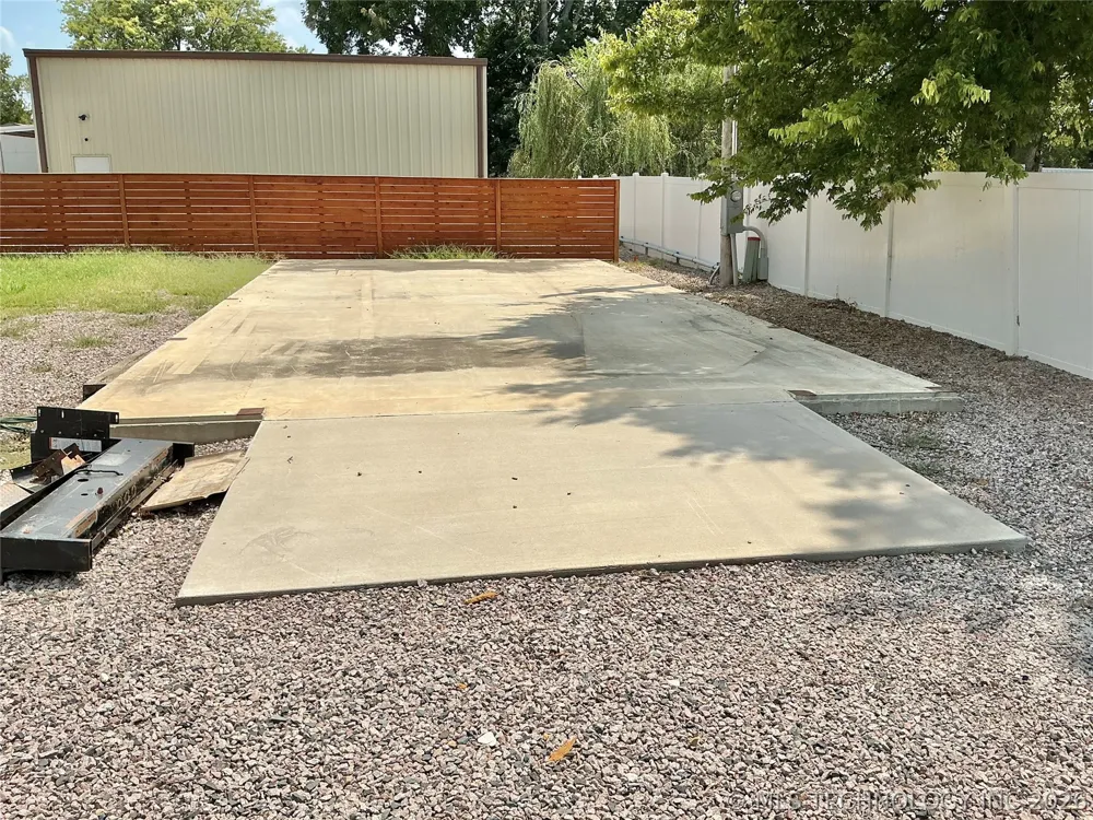 8959 Birch Street Kingston, OK 73439