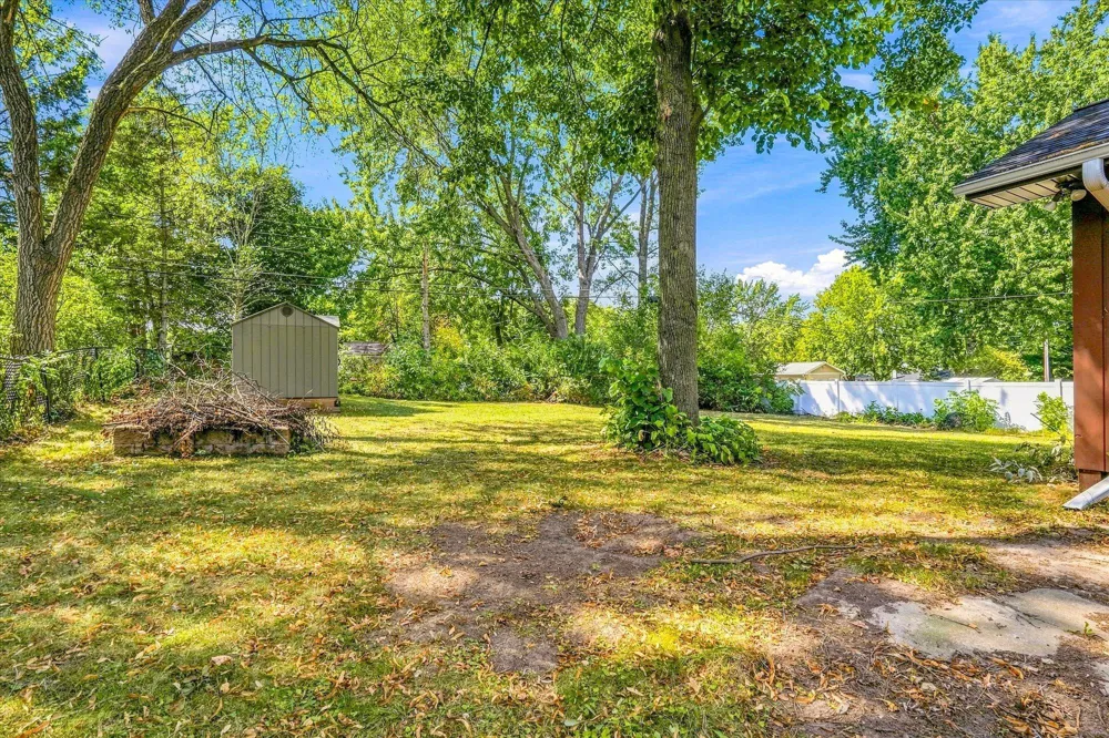 1339 Oak Street River Falls, WI 54022