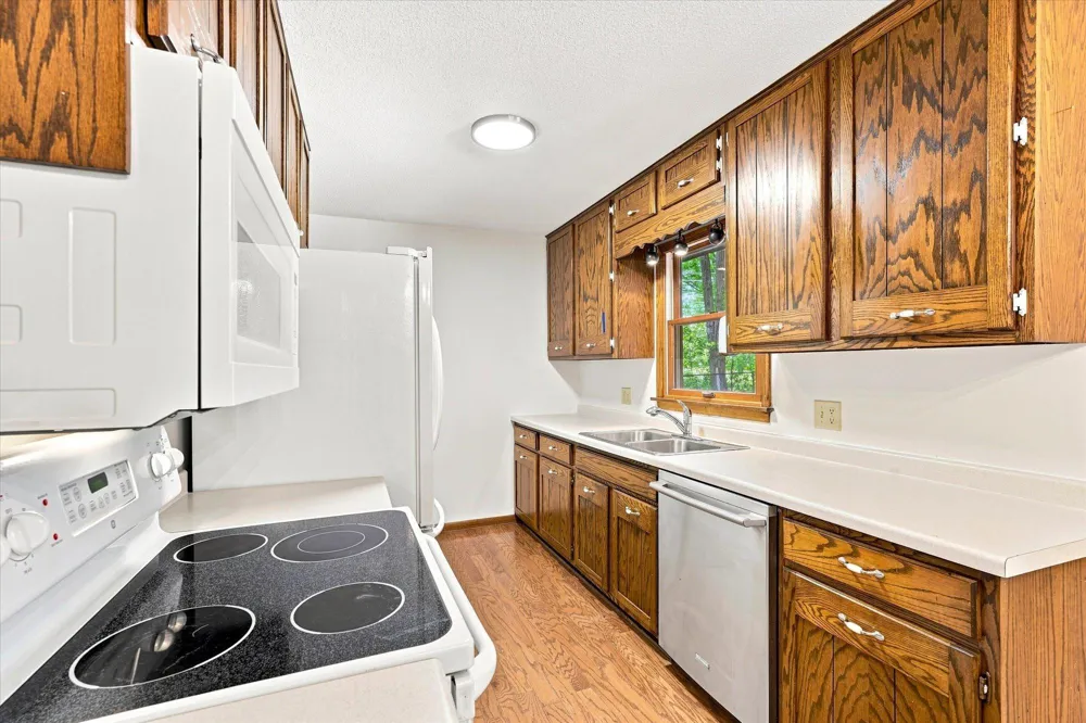 1339 Oak Street River Falls, WI 54022