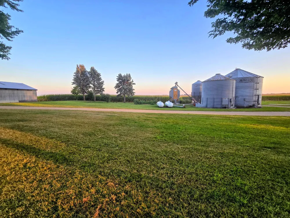 48635 600th Avenue Fairfax, MN 55332