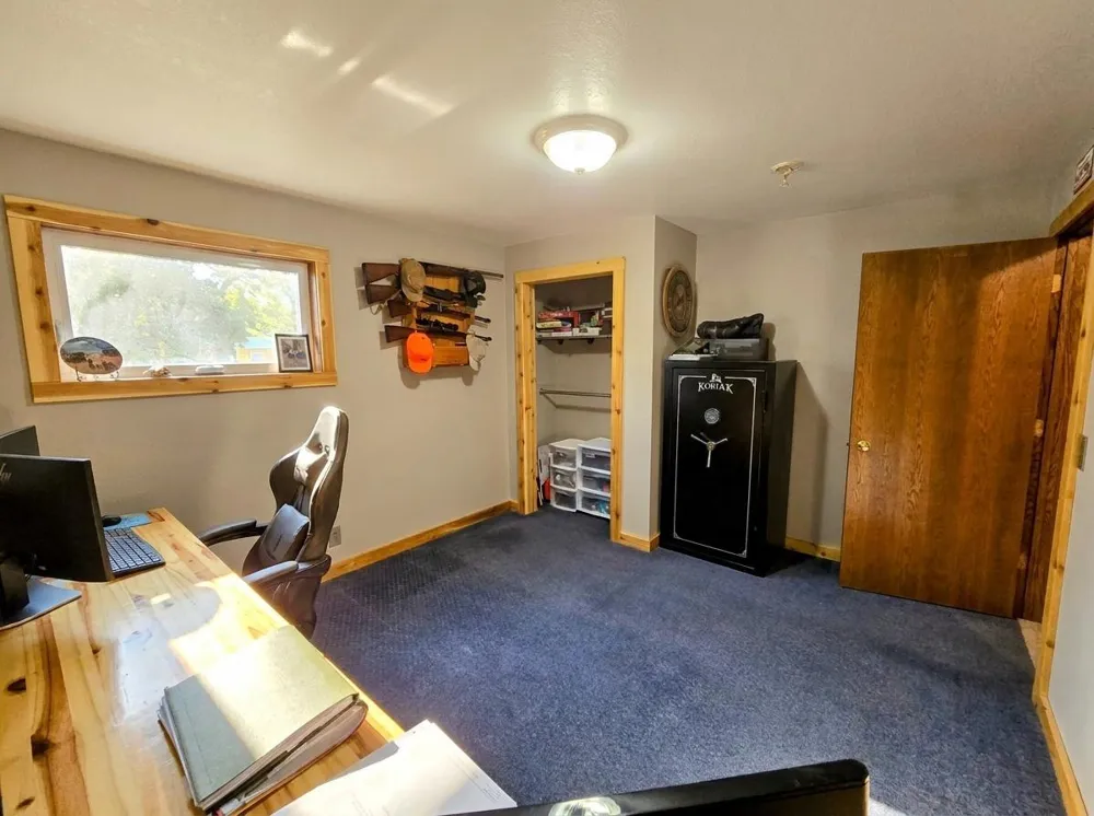 48635 600th Avenue Fairfax, MN 55332