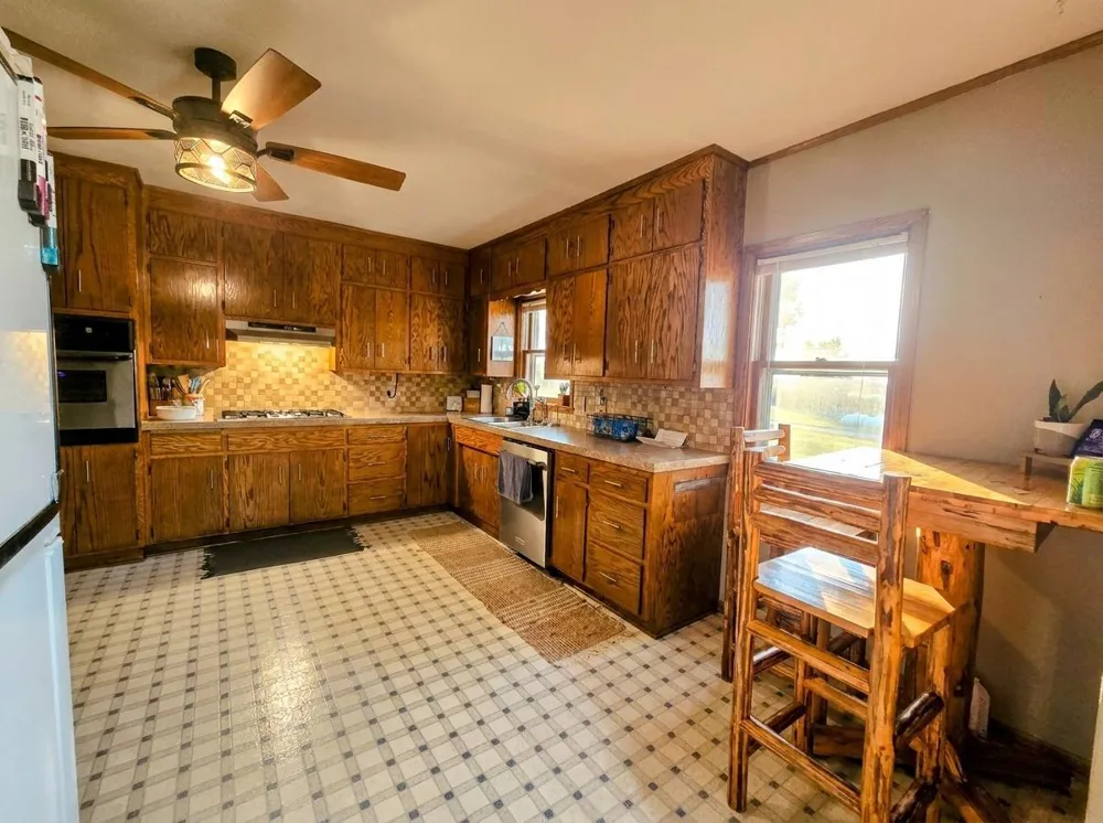 48635 600th Avenue Fairfax, MN 55332