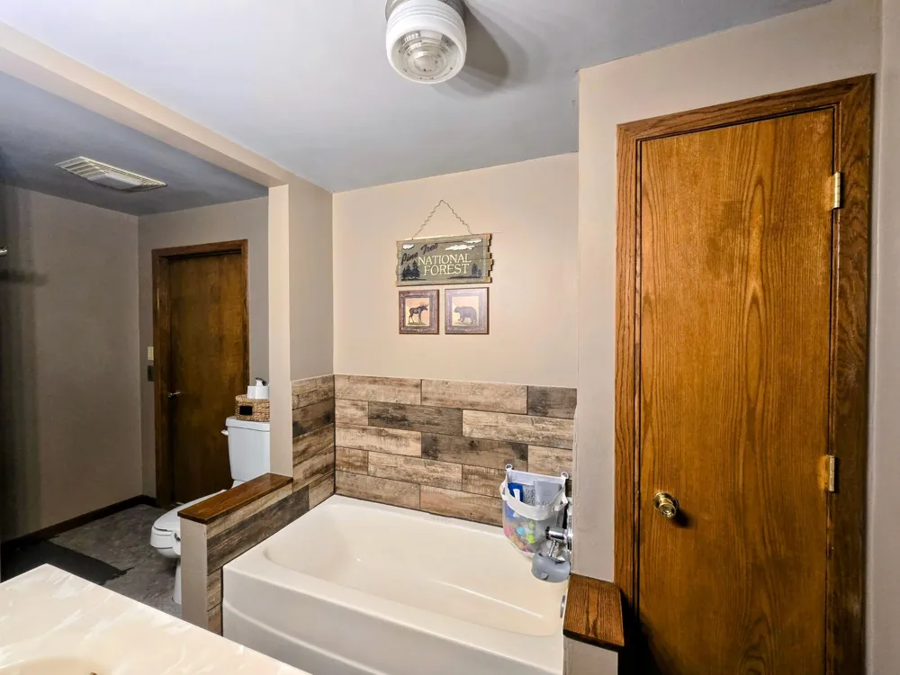 48635 600th Avenue Fairfax, MN 55332