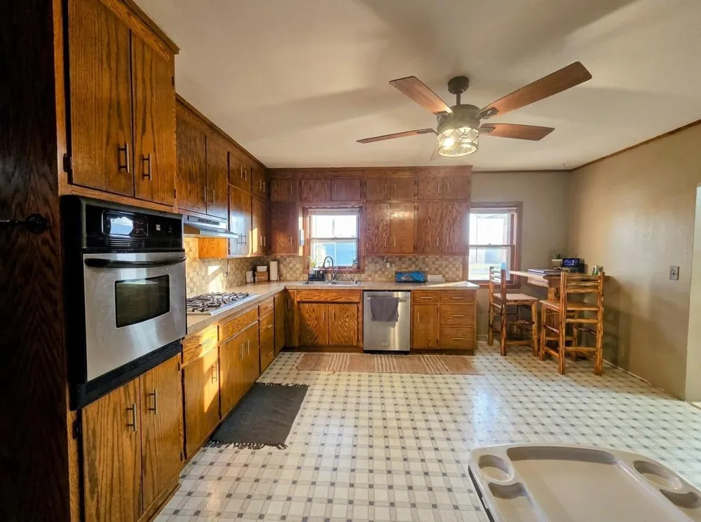 48635 600th Avenue Fairfax, MN 55332
