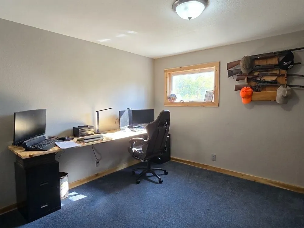 48635 600th Avenue Fairfax, MN 55332