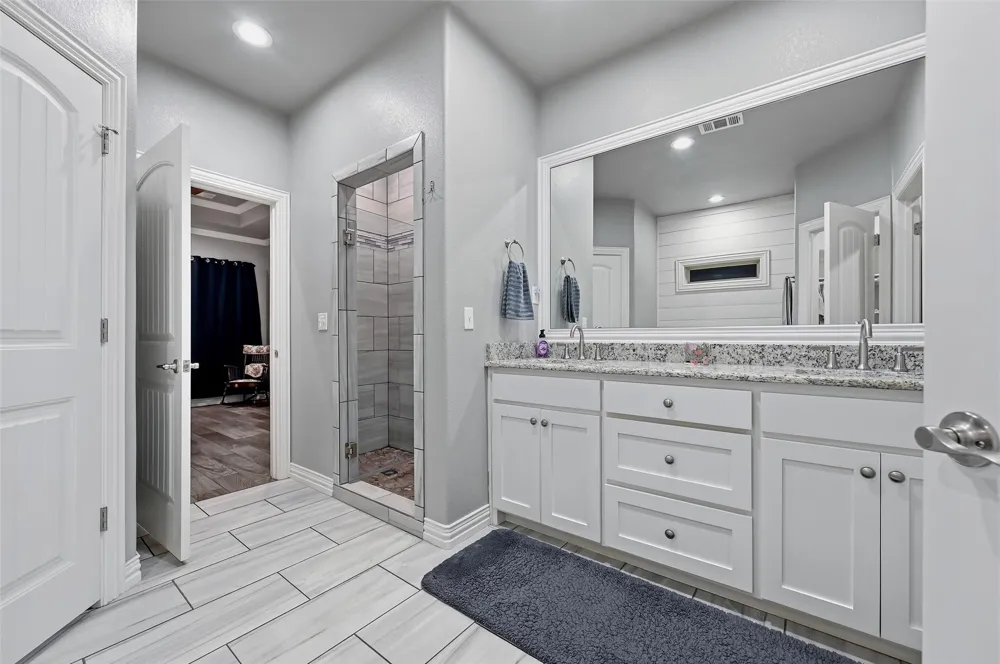 18 Paris Avenue Durant, OK 74701
