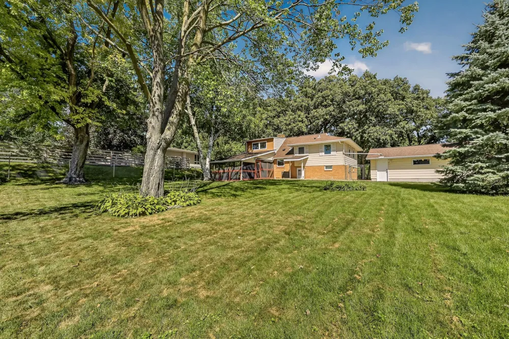 108 25th Street SW Rochester, MN 55902