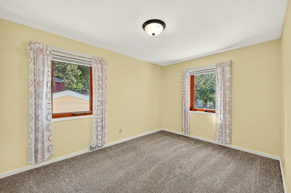 108 25th Street SW Rochester, MN 55902