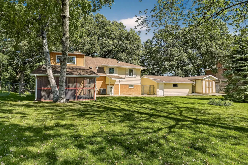 108 25th Street SW Rochester, MN 55902