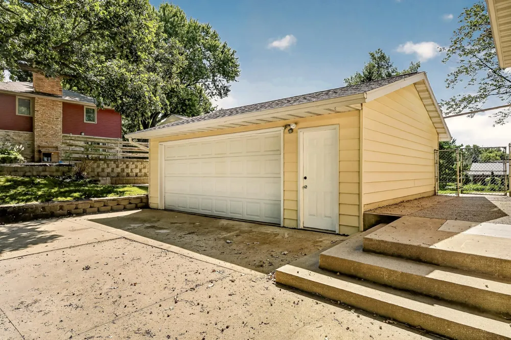108 25th Street SW Rochester, MN 55902