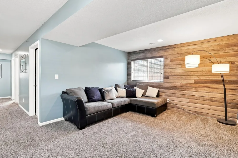 201 14th Avenue NW Kasson, MN 55944