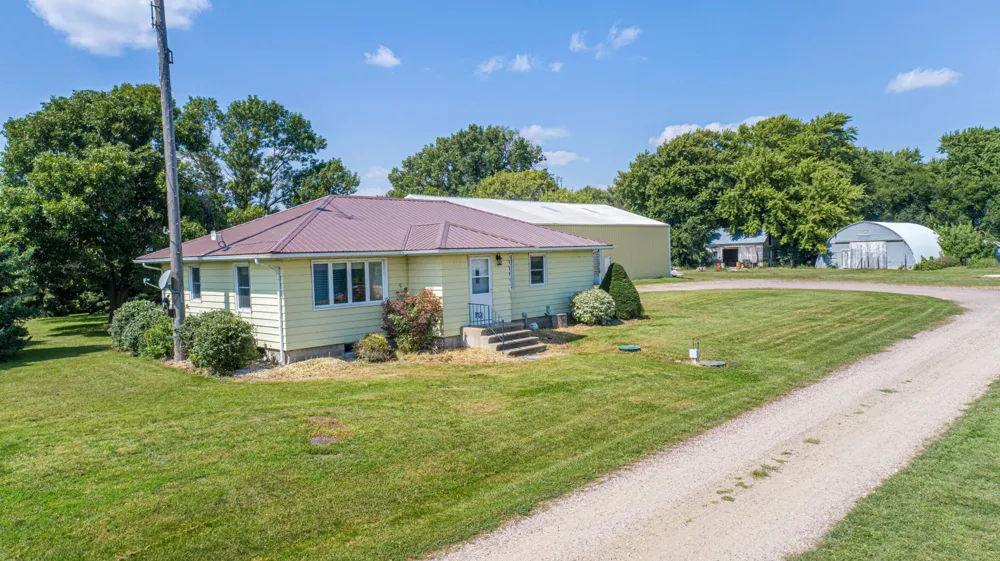 188 40th Street Dunnell, MN 56127