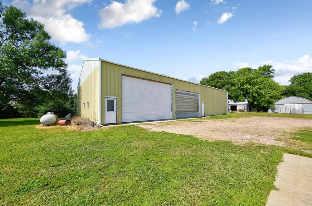 188 40th Street Dunnell, MN 56127