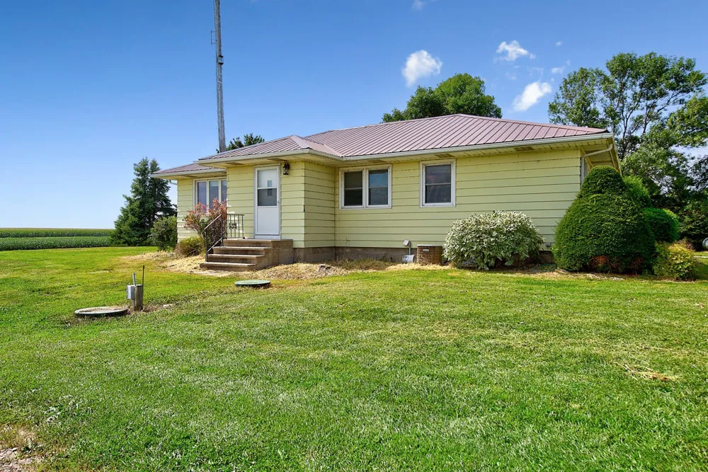 188 40th Street Dunnell, MN 56127
