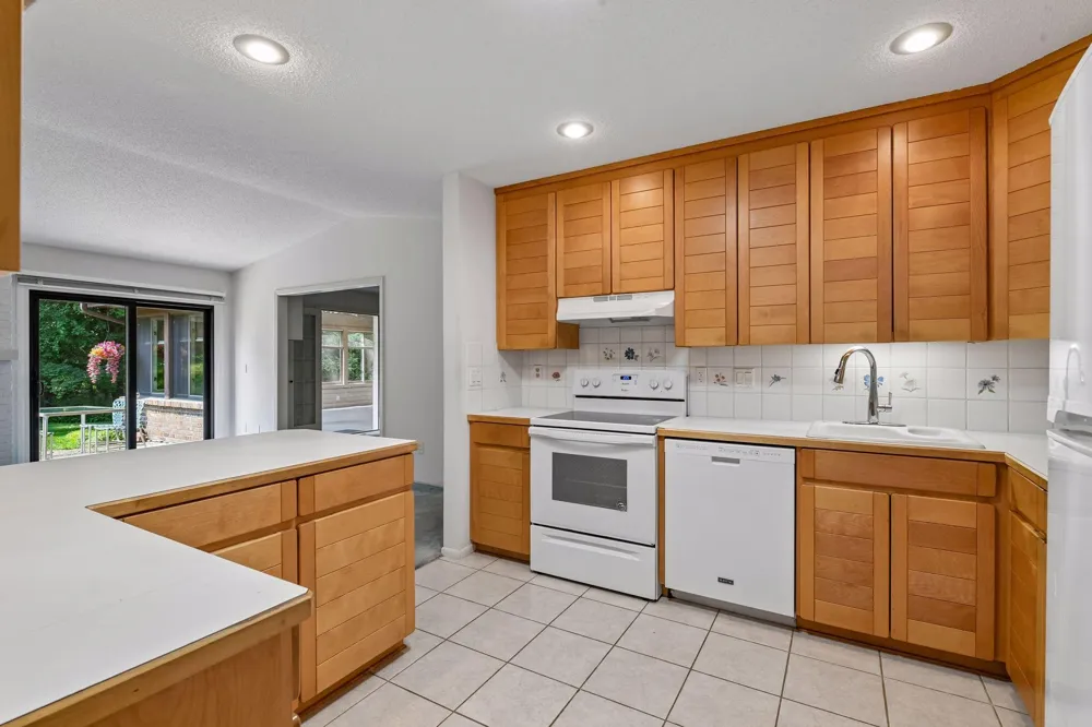1254 Archer Lane Plymouth, MN 55447