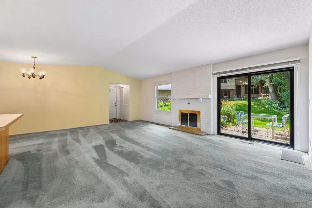 1254 Archer Lane Plymouth, MN 55447