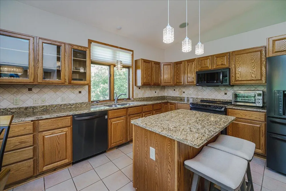 3084 Wilds Ridge Court NW Prior Lake, MN 55372