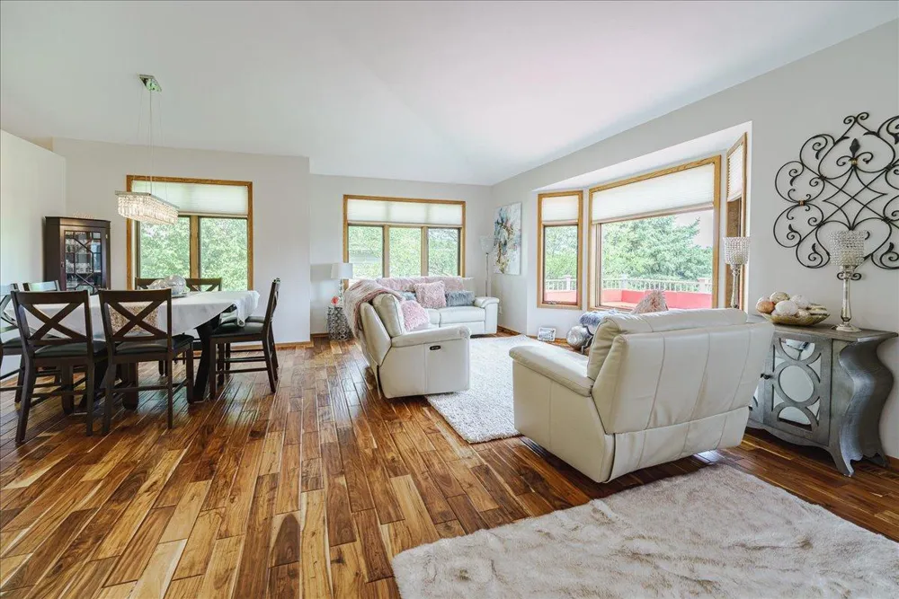 3084 Wilds Ridge Court NW Prior Lake, MN 55372