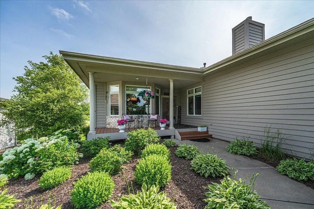 3084 Wilds Ridge Court NW Prior Lake, MN 55372