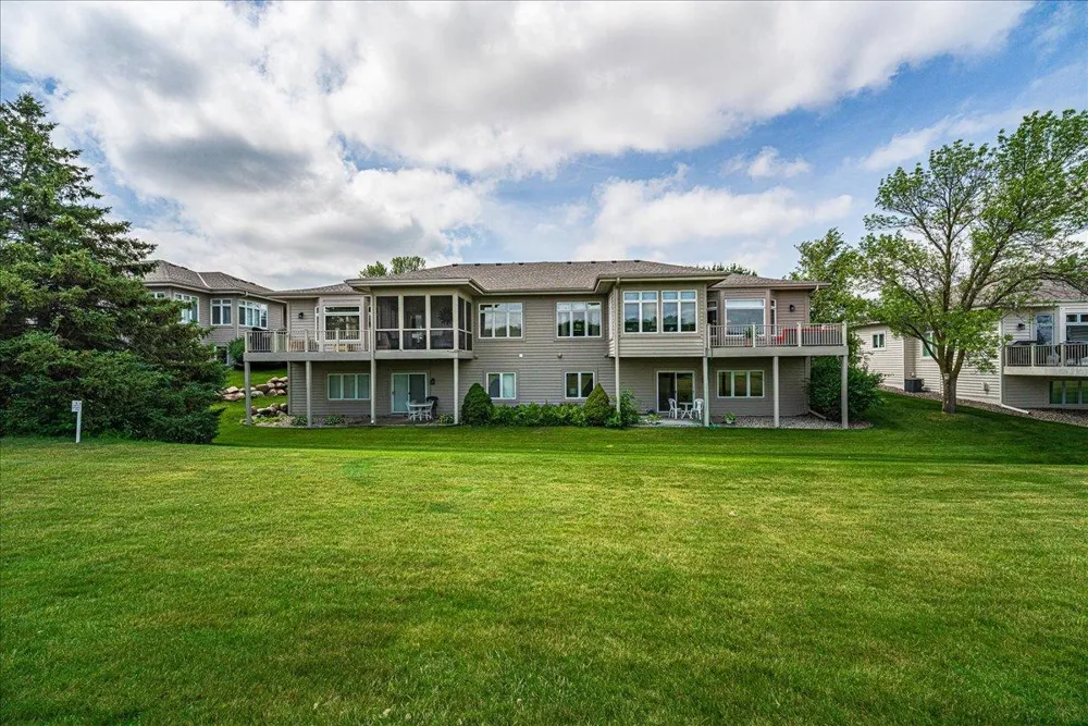 3084 Wilds Ridge Court NW Prior Lake, MN 55372