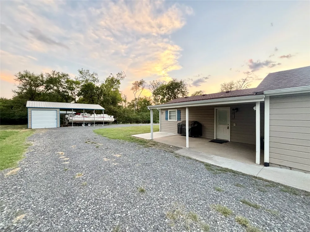 32820 E 713 ROAD Wagoner, OK 74467