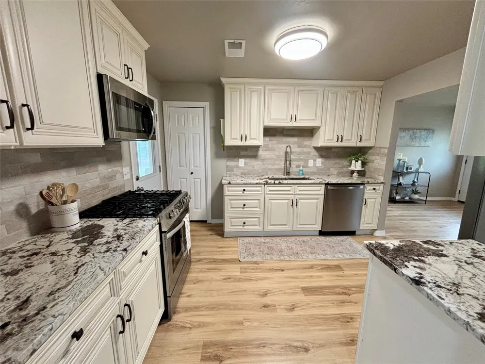 32820 E 713 ROAD Wagoner, OK 74467