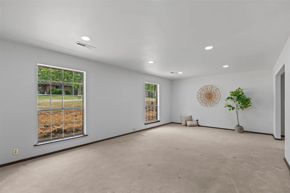 2145 Mountain Drive Bartlesville, OK 74003