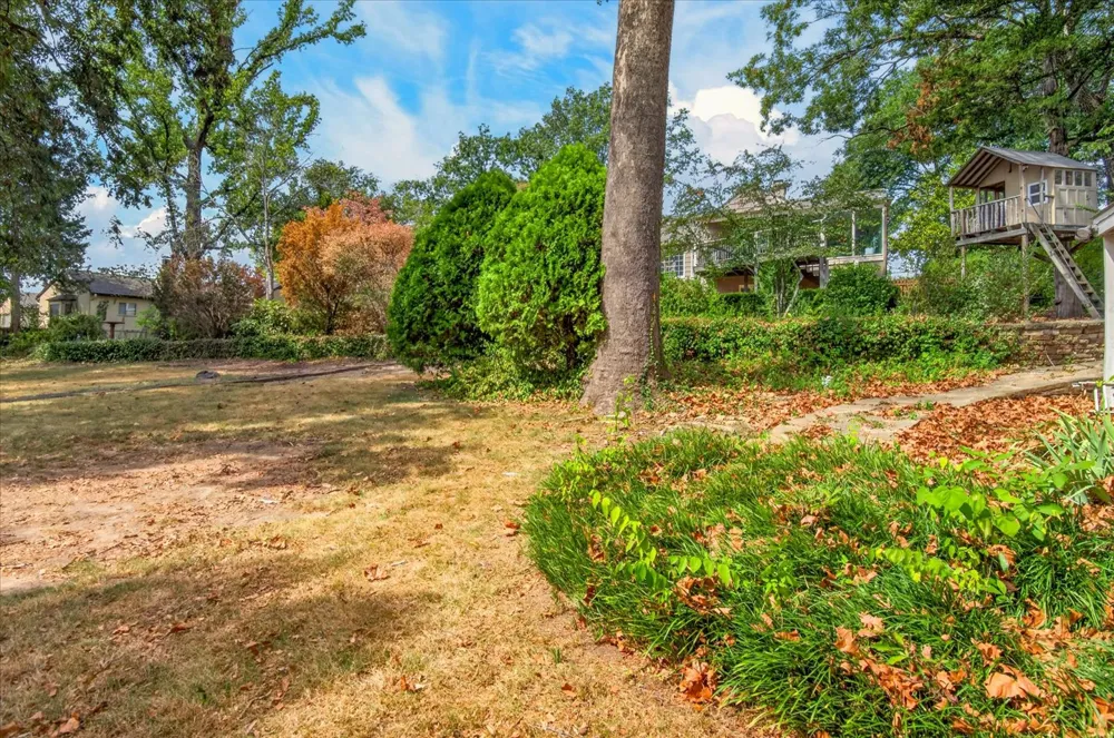 1930 Southview Avenue Bartlesville, OK 74003