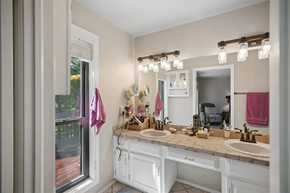 6650 S 223rd East Avenue Broken Arrow, OK 74014