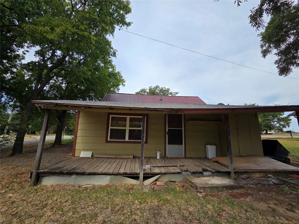 709 W 17th Sulphur, OK 73086
