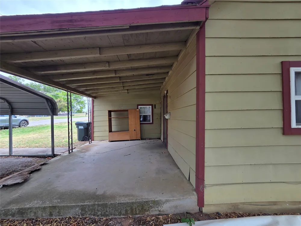 709 W 17th Sulphur, OK 73086