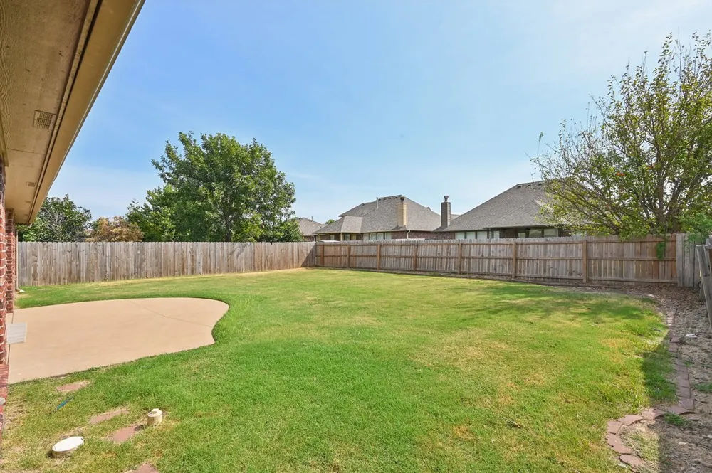 4665 S 202nd EastAvenue Broken Arrow, OK 74014