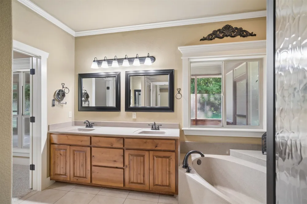 15254 E 486 ROAD Claremore, OK 74019