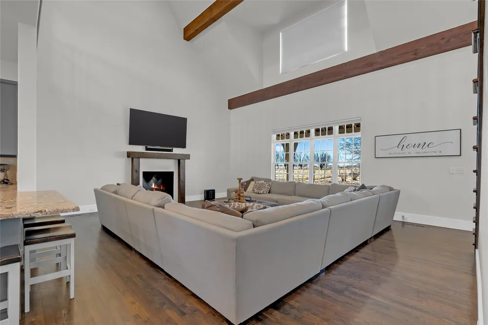 4224 Alt 75 Highway Beggs, OK 74421