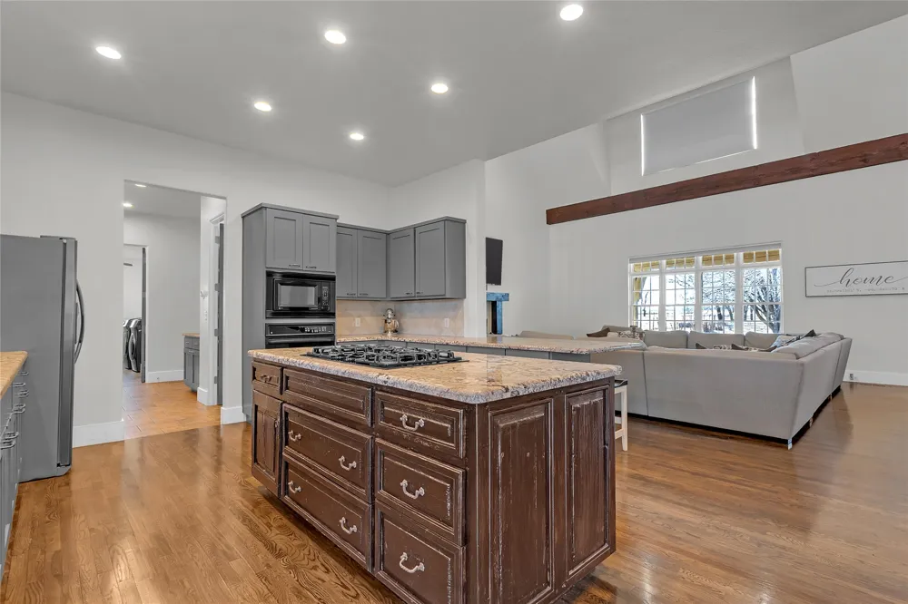 4224 Alt 75 Highway Beggs, OK 74421