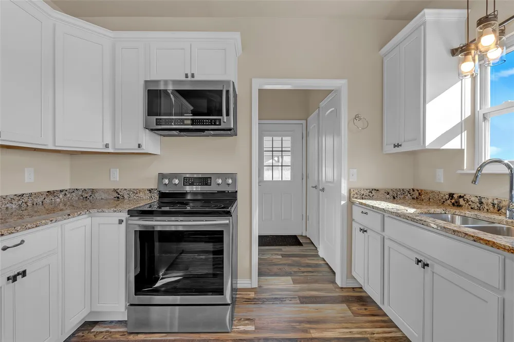4224 Alt 75 Highway Beggs, OK 74421