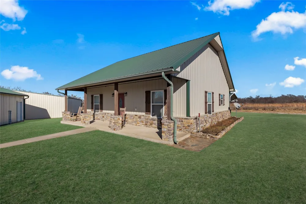 4224 Alt 75 Highway Beggs, OK 74421