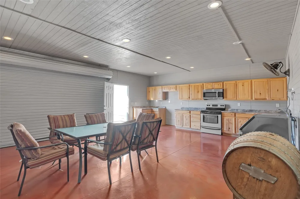4224 Alt 75 Highway Beggs, OK 74421