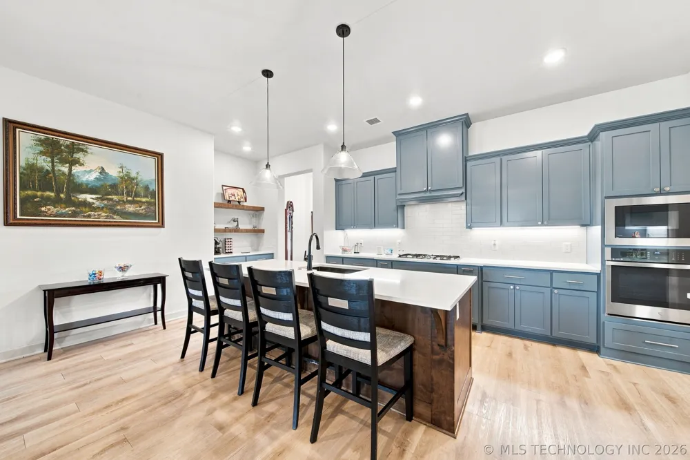 7112 E Queens Street Broken Arrow, OK 74014